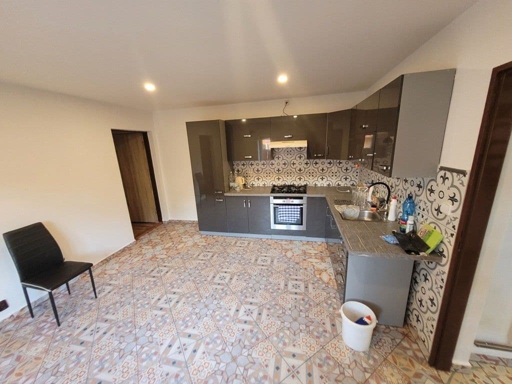 Prenájom domu 160 m², pozemek 635 m², Vrbčany, Středočeský kraj Prenájom domu 160 m², pozemek 635 m², Vrbčany, Středočeský kraj