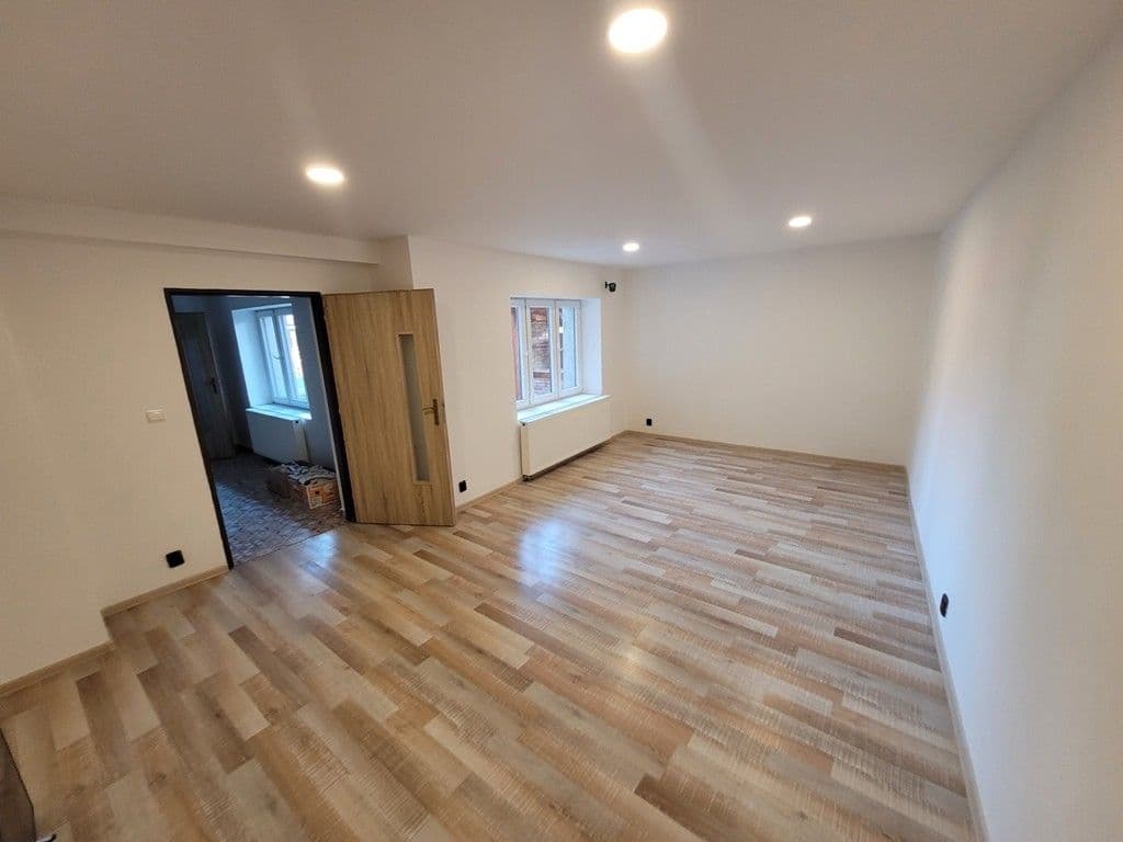 Prenájom domu 160 m², pozemek 635 m², Vrbčany, Středočeský kraj Prenájom domu 160 m², pozemek 635 m², Vrbčany, Středočeský kraj