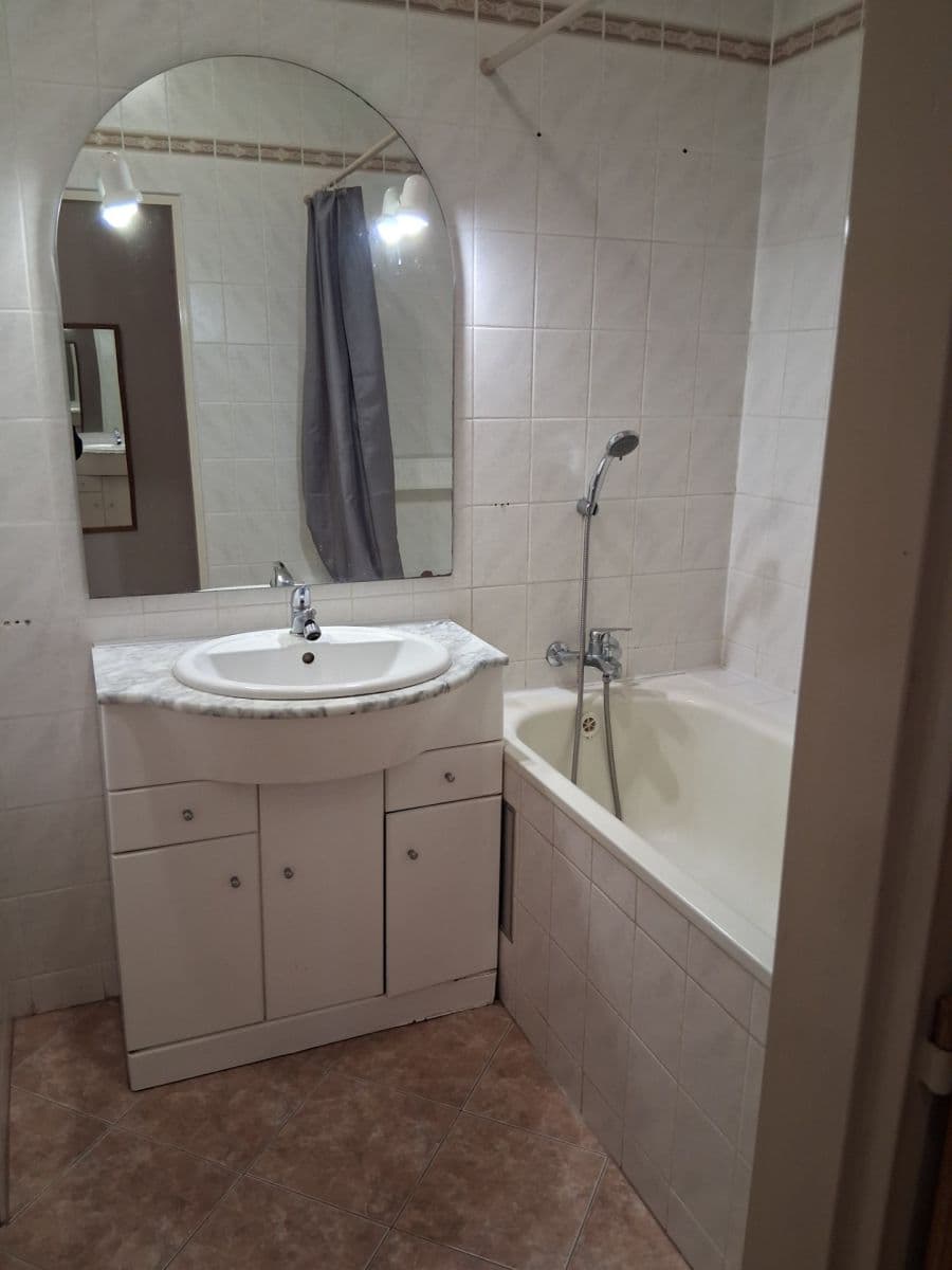 Prenájom bytu 4-izbový 86 m², Prvomájová, Praha, Praha Prenájom bytu 4-izbový 86 m², Prvomájová, Praha, Praha