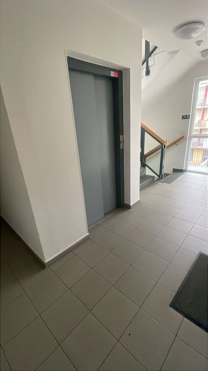 Prenájom bytu 2-izbový 60 m², Františka Diviše, Praha, Praha Prenájom bytu 2-izbový 60 m², Františka Diviše, Praha, Praha