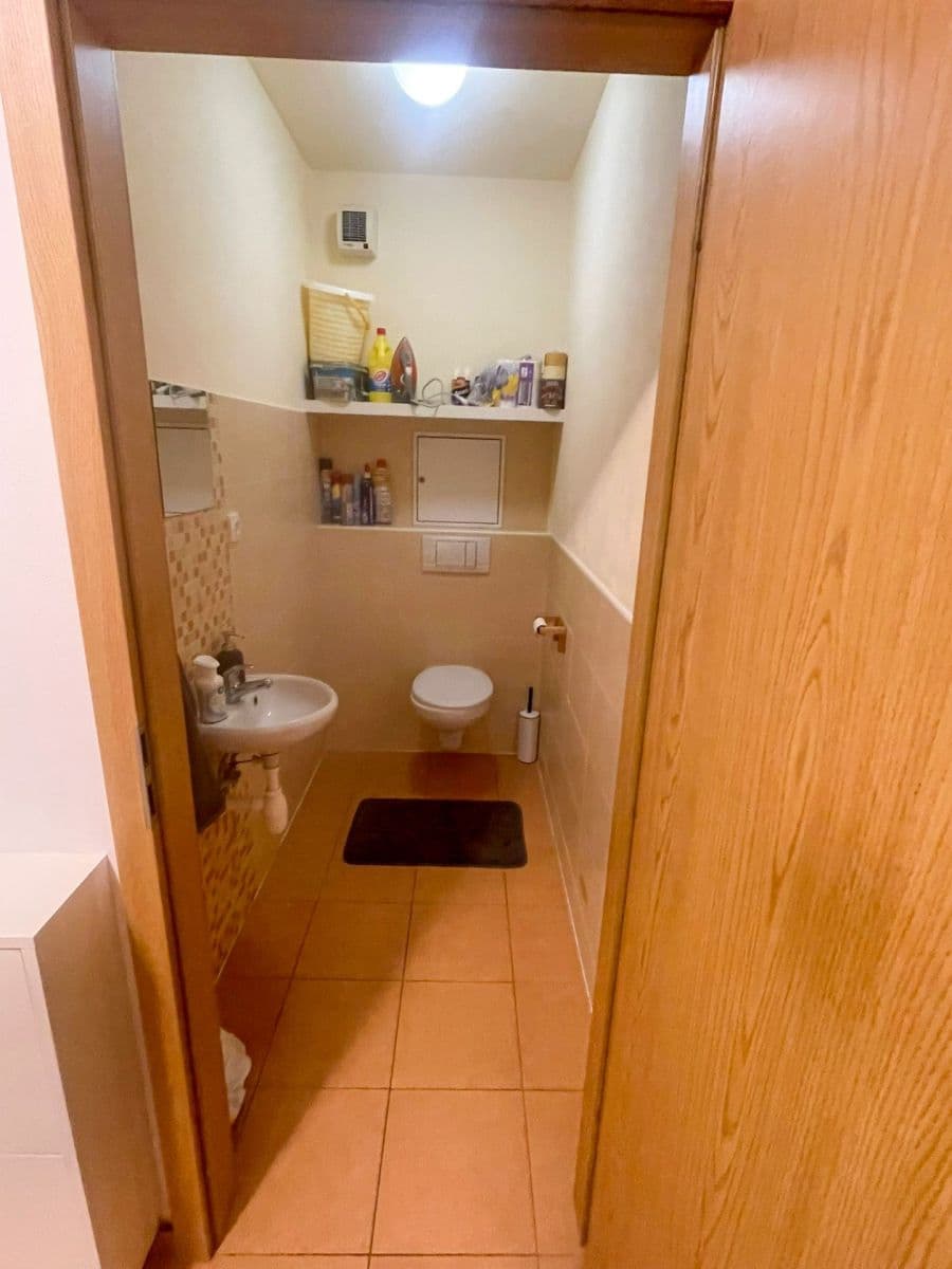 Prenájom bytu 2-izbový 60 m², Františka Diviše, Praha, Praha Prenájom bytu 2-izbový 60 m², Františka Diviše, Praha, Praha