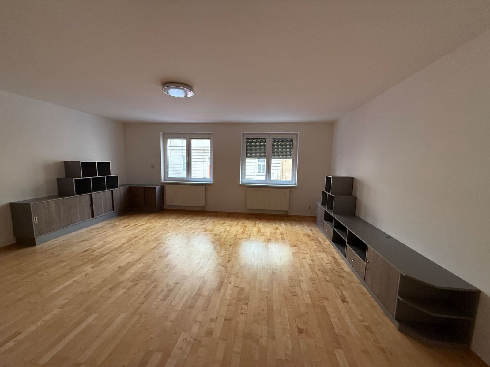 Predaj bytu 3-izbový 97 m², Plzenecká, Plzeň, Plzeňský kraj Predaj bytu 3-izbový 97 m², Plzenecká, Plzeň, Plzeňský kraj