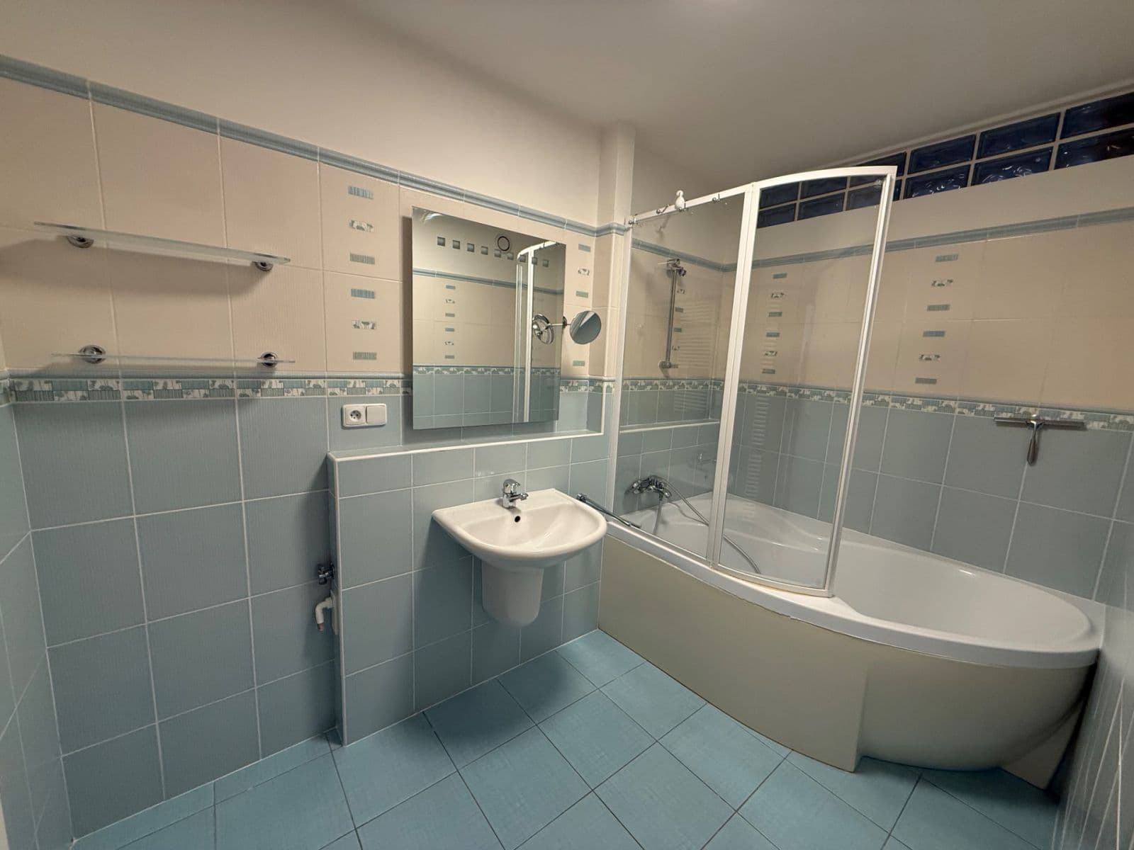 Predaj bytu 3-izbový 97 m², Plzenecká, Plzeň, Plzeňský kraj Predaj bytu 3-izbový 97 m², Plzenecká, Plzeň, Plzeňský kraj