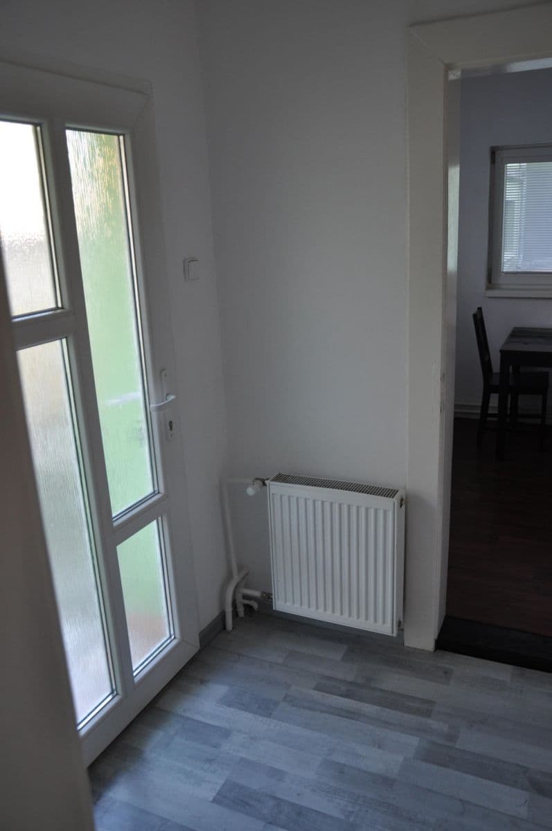 Prenájom bytu 3-izbový 100 m², Libušská, Praha, Praha Prenájom bytu 3-izbový 100 m², Libušská, Praha, Praha