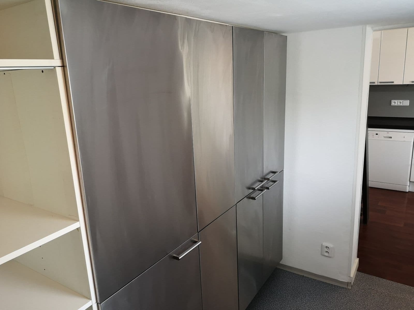 Prenájom bytu 3-izbový 100 m², Libušská, Praha, Praha Prenájom bytu 3-izbový 100 m², Libušská, Praha, Praha