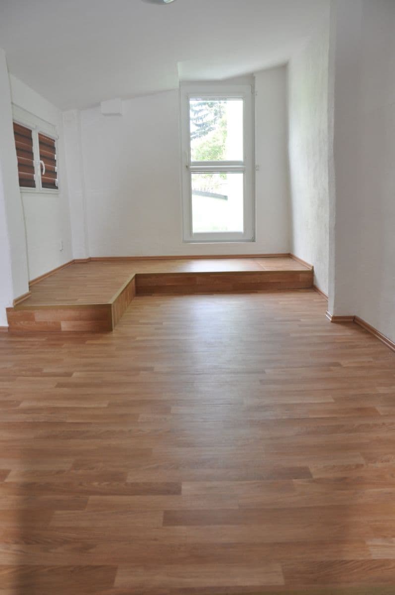 Prenájom bytu 3-izbový 100 m², Libušská, Praha, Praha Prenájom bytu 3-izbový 100 m², Libušská, Praha, Praha