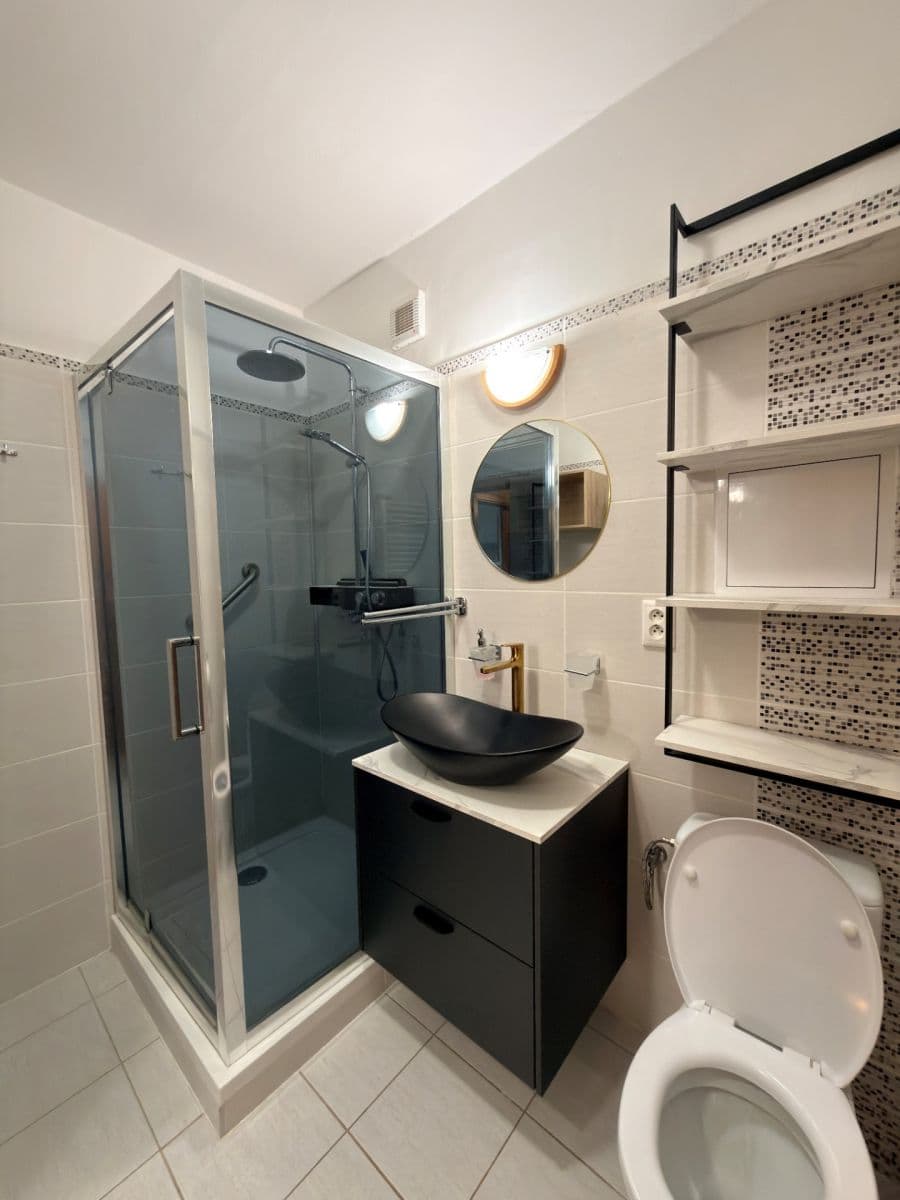 Prenájom bytu 1-izbový 54 m², Na križovatkách, Ružinov, Bratislavský kraj Prenájom bytu 1-izbový 54 m², Na križovatkách, Ružinov, Bratislavský kraj