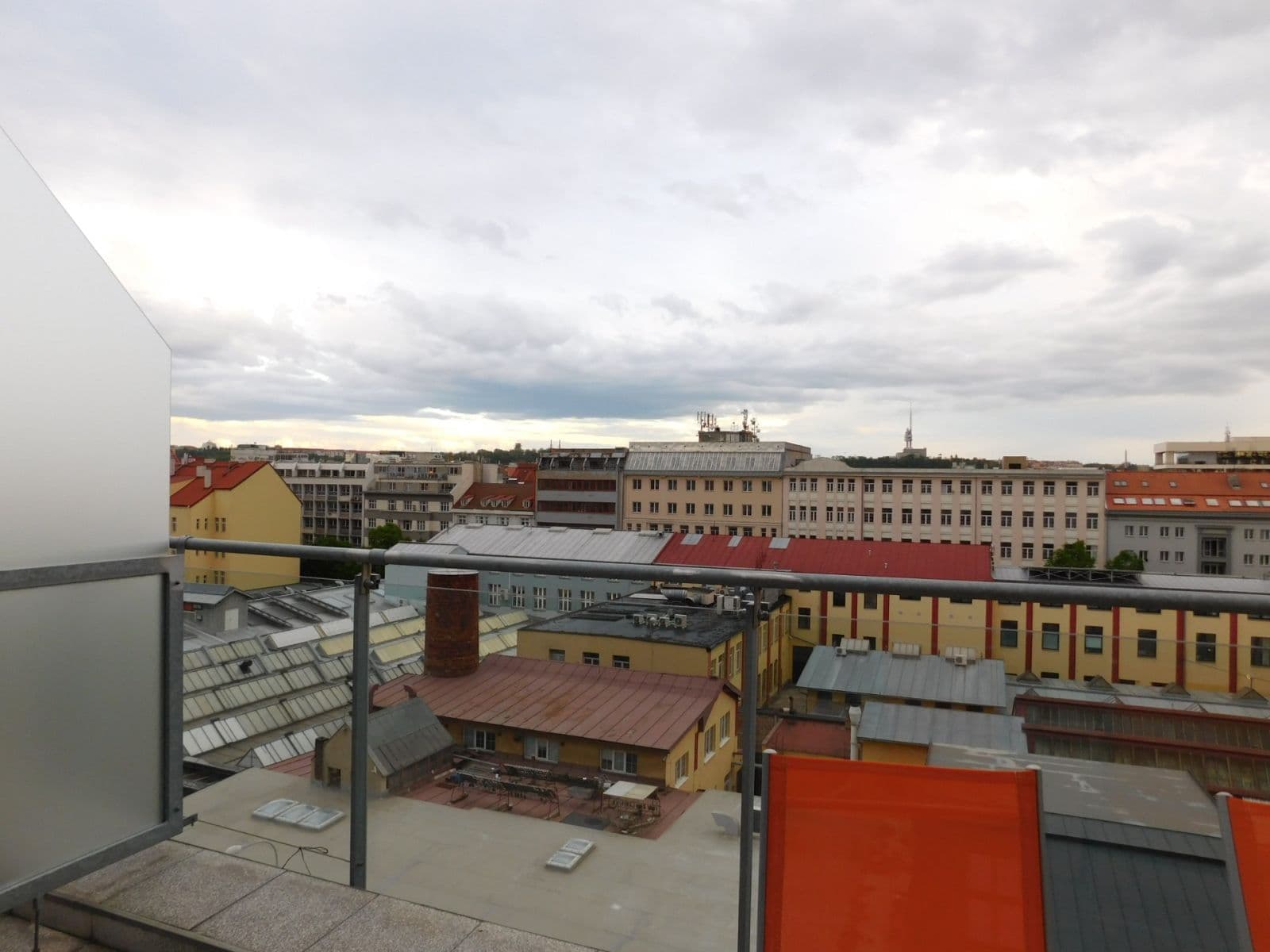 Prenájom bytu 2-izbový 44 m², U Měšťanského pivovaru, Praha, Praha Prenájom bytu 2-izbový 44 m², U Měšťanského pivovaru, Praha, Praha