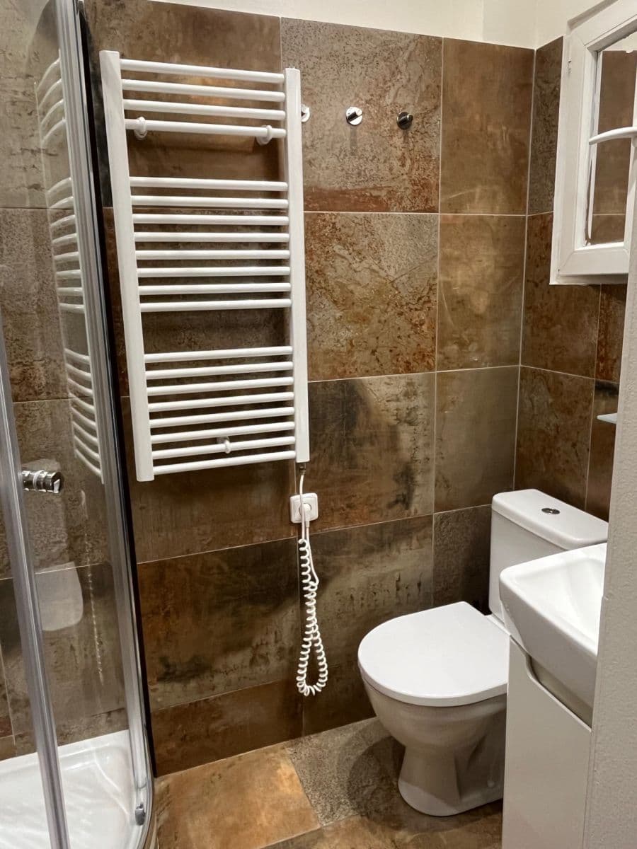 Prenájom bytu 1-izbový 20 m², Wenzigova, Praha, Praha Prenájom bytu 1-izbový 20 m², Wenzigova, Praha, Praha