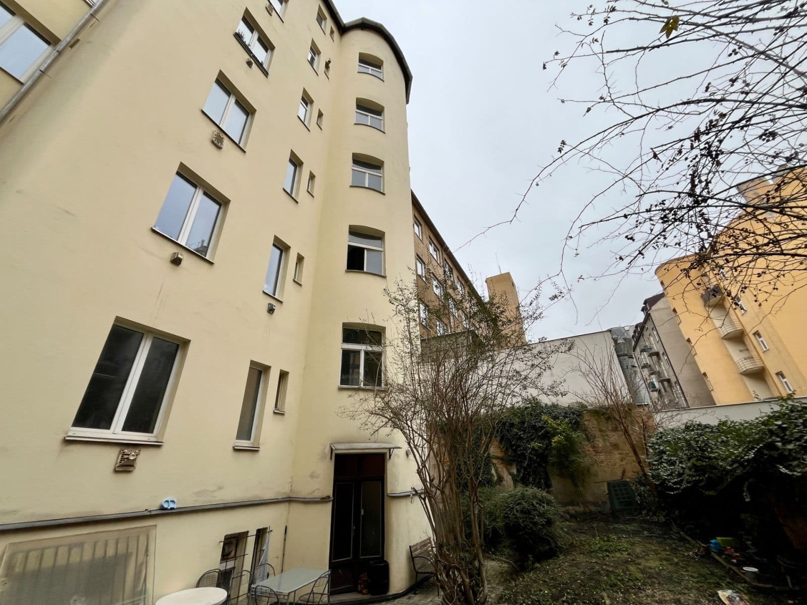 Prenájom bytu 1-izbový 32 m², Na Žertvách, Praha, Praha Prenájom bytu 1-izbový 32 m², Na Žertvách, Praha, Praha