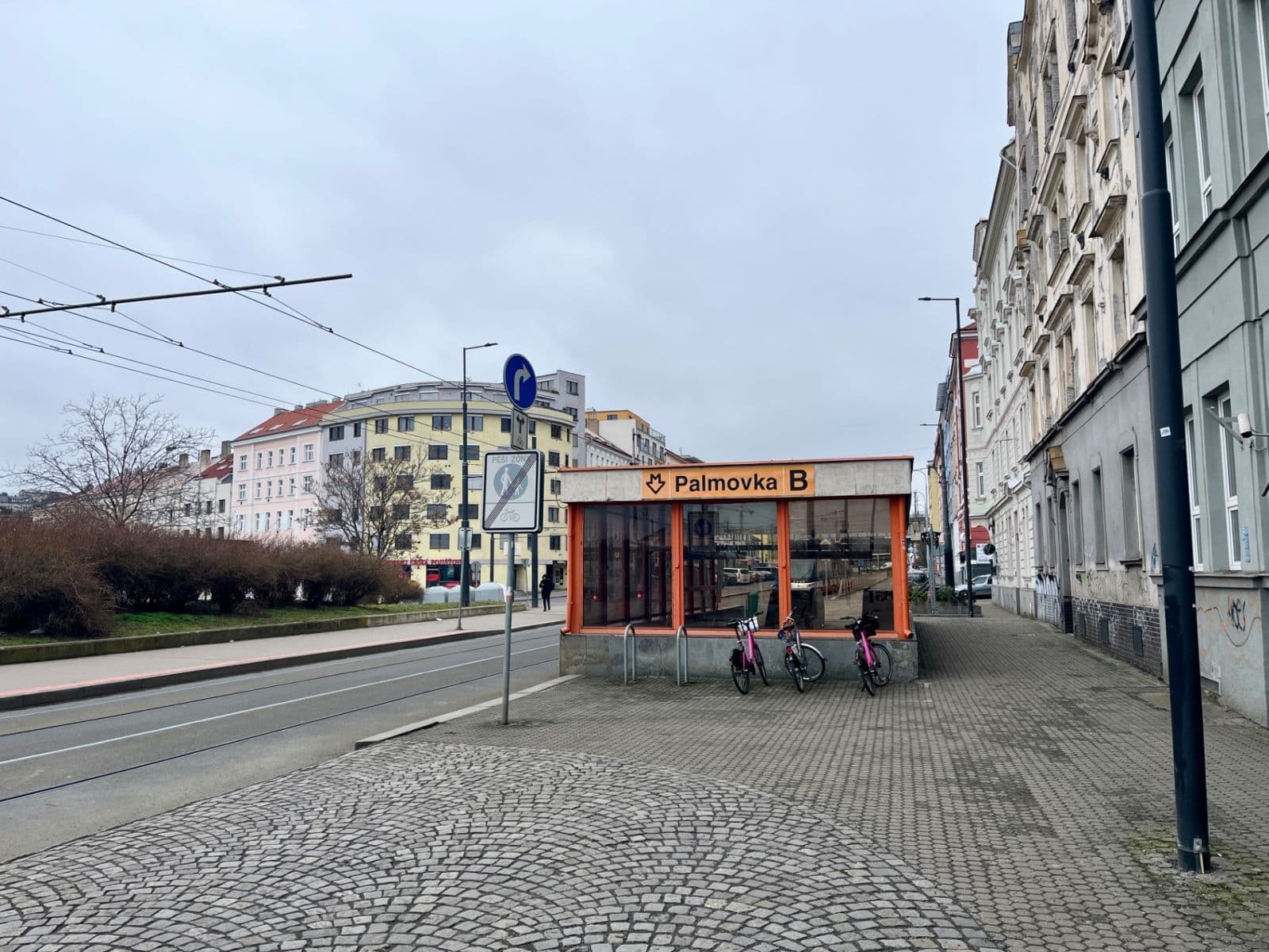 Prenájom bytu 1-izbový 32 m², Na Žertvách, Praha, Praha Prenájom bytu 1-izbový 32 m², Na Žertvách, Praha, Praha