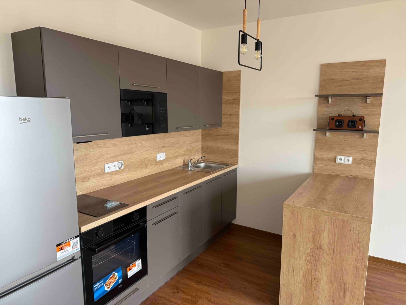 Prenájom bytu 1-izbový 42 m², Český Brod, Středočeský kraj Prenájom bytu 1-izbový 42 m², Český Brod, Středočeský kraj