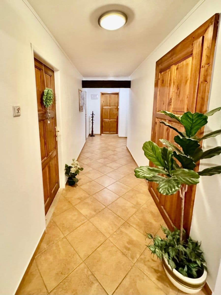 Prenájom kancelárie 18 m², Havlíčkova, Frenštát pod Radhoštěm, Moravskoslezský kraj Prenájom kancelárie 18 m², Havlíčkova, Frenštát pod Radhoštěm, Moravskoslezský kraj