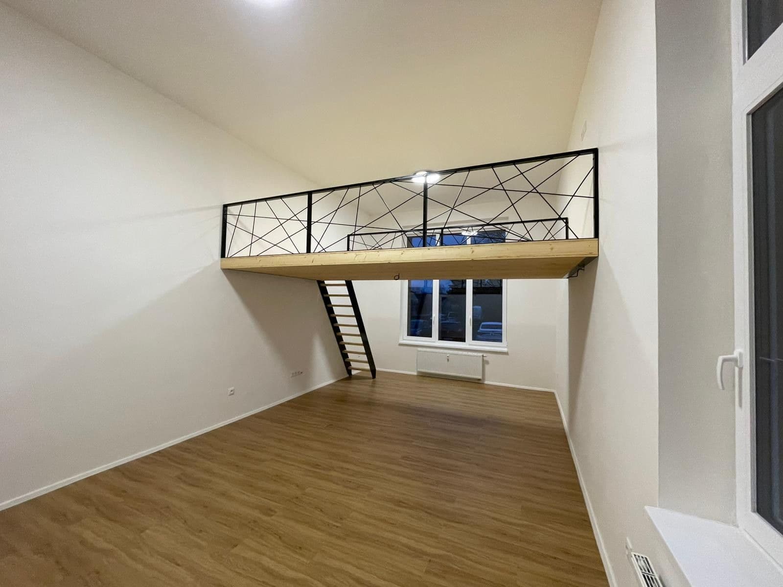 Prenájom bytu 1-izbový 44 m², Revoluční, Žďár nad Sázavou, Kraj Vysočina Prenájom bytu 1-izbový 44 m², Revoluční, Žďár nad Sázavou, Kraj Vysočina