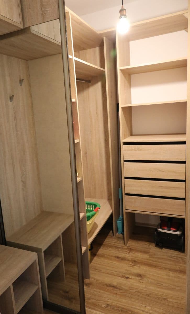 Prenájom bytu 2-izbový 43 m², Ružinov, Bratislavský kraj Prenájom bytu 2-izbový 43 m², Ružinov, Bratislavský kraj