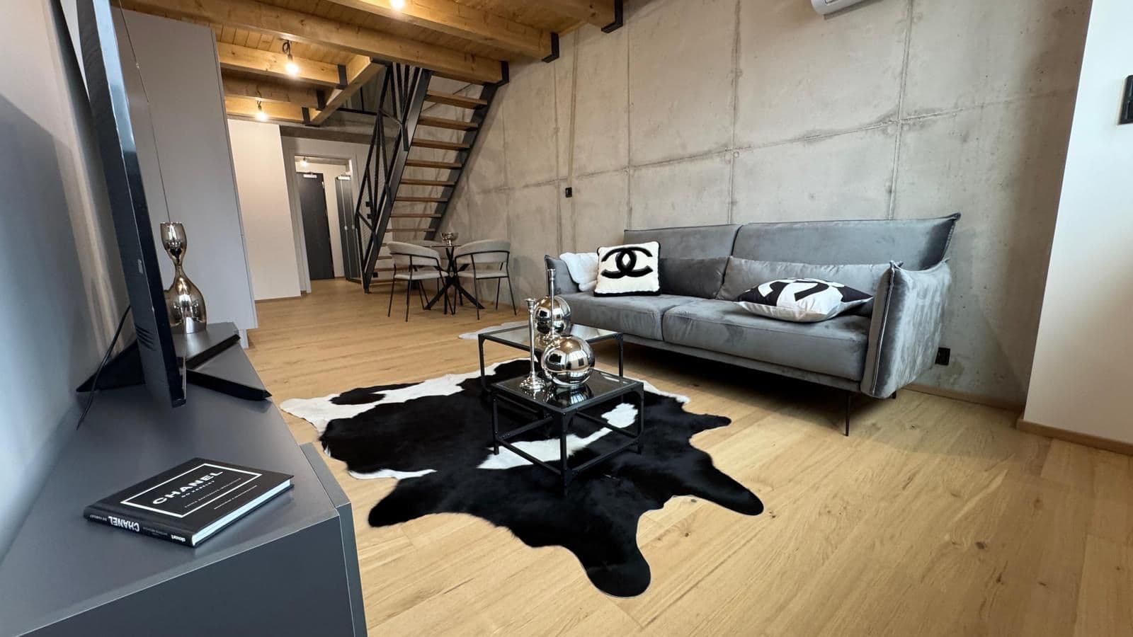 Predaj bytu 3-izbový 71 m², Kolbenova, Praha, Praha Predaj bytu 3-izbový 71 m², Kolbenova, Praha, Praha