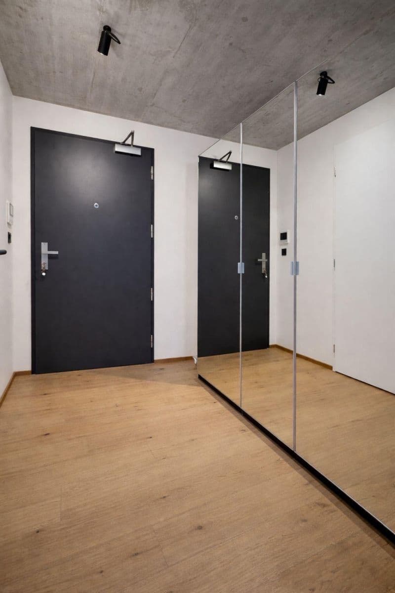 Predaj bytu 3-izbový 71 m², Kolbenova, Praha, Praha Predaj bytu 3-izbový 71 m², Kolbenova, Praha, Praha