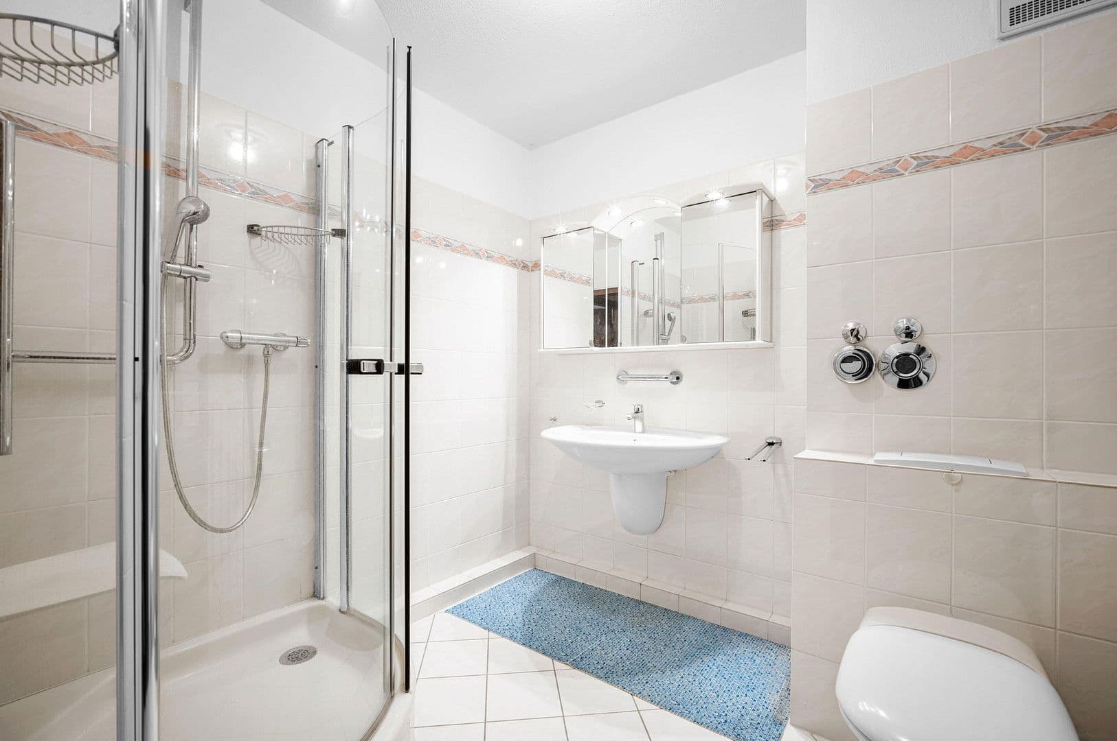 Predaj bytu 3-izbový 87 m², Norderstedt, Šlezvicko-Holštajnsko Predaj bytu 3-izbový 87 m², Norderstedt, Šlezvicko-Holštajnsko