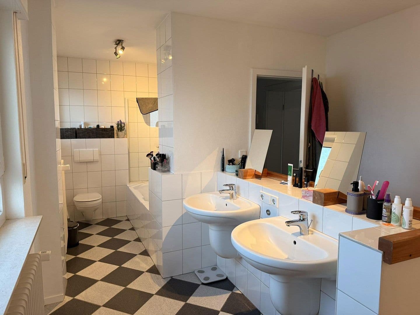 Predaj domu 143 m², pozemek 476 m², Herxheim bei Landau/Pfalz, Porýnie-Falcko Predaj domu 143 m², pozemek 476 m², Herxheim bei Landau/Pfalz, Porýnie-Falcko