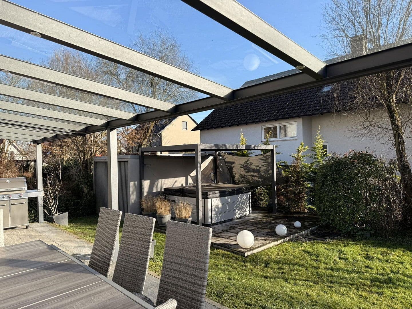 Predaj domu 143 m², pozemek 476 m², Herxheim bei Landau/Pfalz, Porýnie-Falcko Predaj domu 143 m², pozemek 476 m², Herxheim bei Landau/Pfalz, Porýnie-Falcko