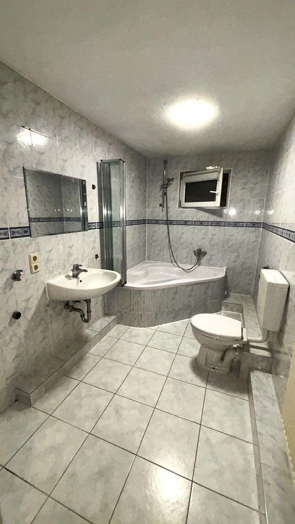 Prenájom bytu 2-izbový 73 m², Niefern-Öschelbronn, Bádensko-Wurttembersko Prenájom bytu 2-izbový 73 m², Niefern-Öschelbronn, Bádensko-Wurttembersko