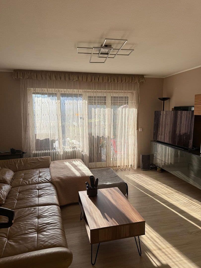 Predaj bytu 3-izbový 93 m², Karlsruhe, Bádensko-Wurttembersko Predaj bytu 3-izbový 93 m², Karlsruhe, Bádensko-Wurttembersko