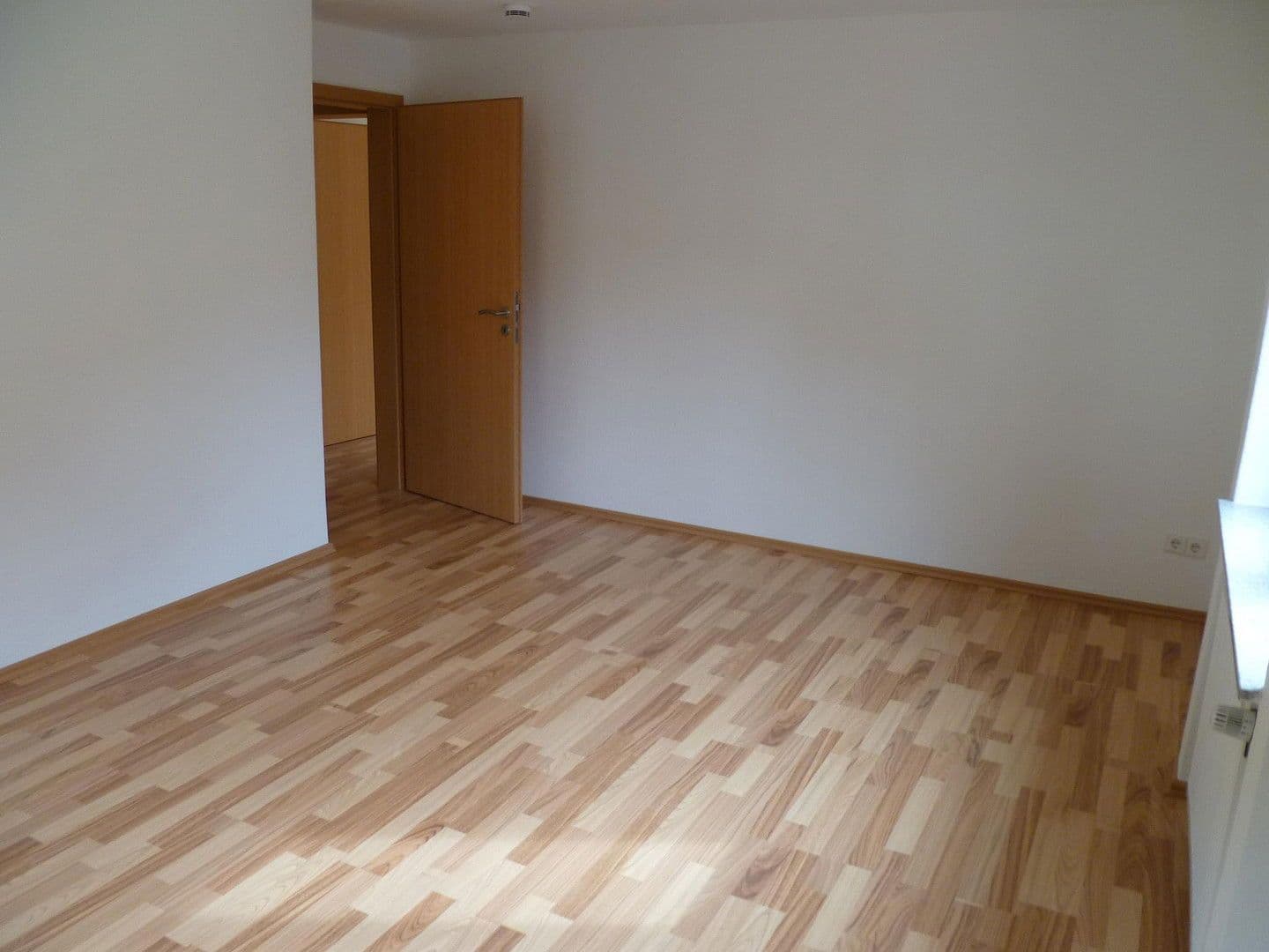 Prenájom bytu 3-izbový 68 m², Höfen an der Enz, Bádensko-Wurttembersko Prenájom bytu 3-izbový 68 m², Höfen an der Enz, Bádensko-Wurttembersko