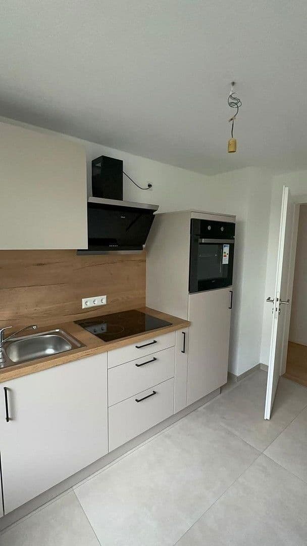 Prenájom bytu 3-izbový 73 m², Immendingen, Bádensko-Wurttembersko Prenájom bytu 3-izbový 73 m², Immendingen, Bádensko-Wurttembersko