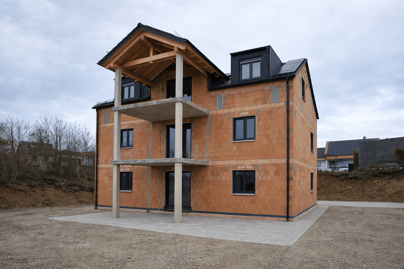 Prenájom bytu 4-izbový 96 m², Brahmsstr. 28, Großmehring, Bavorsko Prenájom bytu 4-izbový 96 m², Brahmsstr. 28, Großmehring, Bavorsko