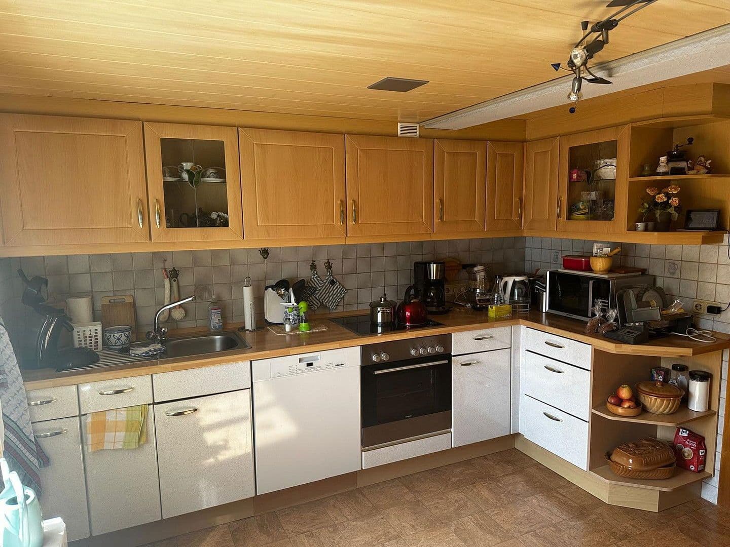 Predaj domu 130 m², pozemek 300 m², Wildeckerstrasse 5, Wildeck, Hesensko Predaj domu 130 m², pozemek 300 m², Wildeckerstrasse 5, Wildeck, Hesensko