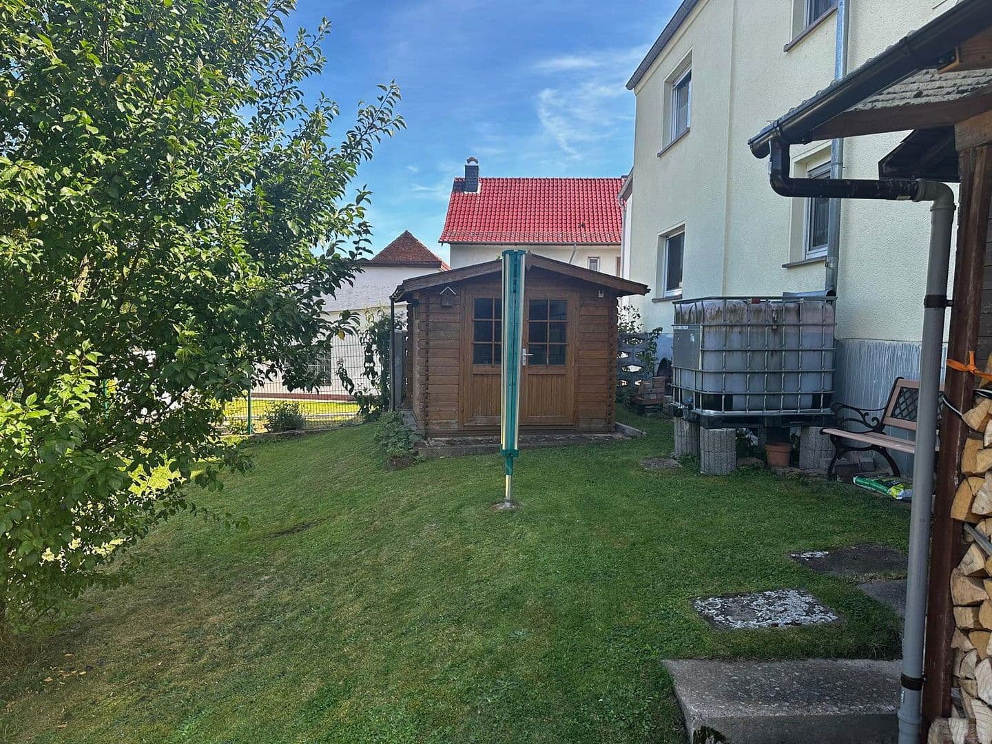 Predaj domu 130 m², pozemek 300 m², Wildeckerstrasse 5, Wildeck, Hesensko Predaj domu 130 m², pozemek 300 m², Wildeckerstrasse 5, Wildeck, Hesensko