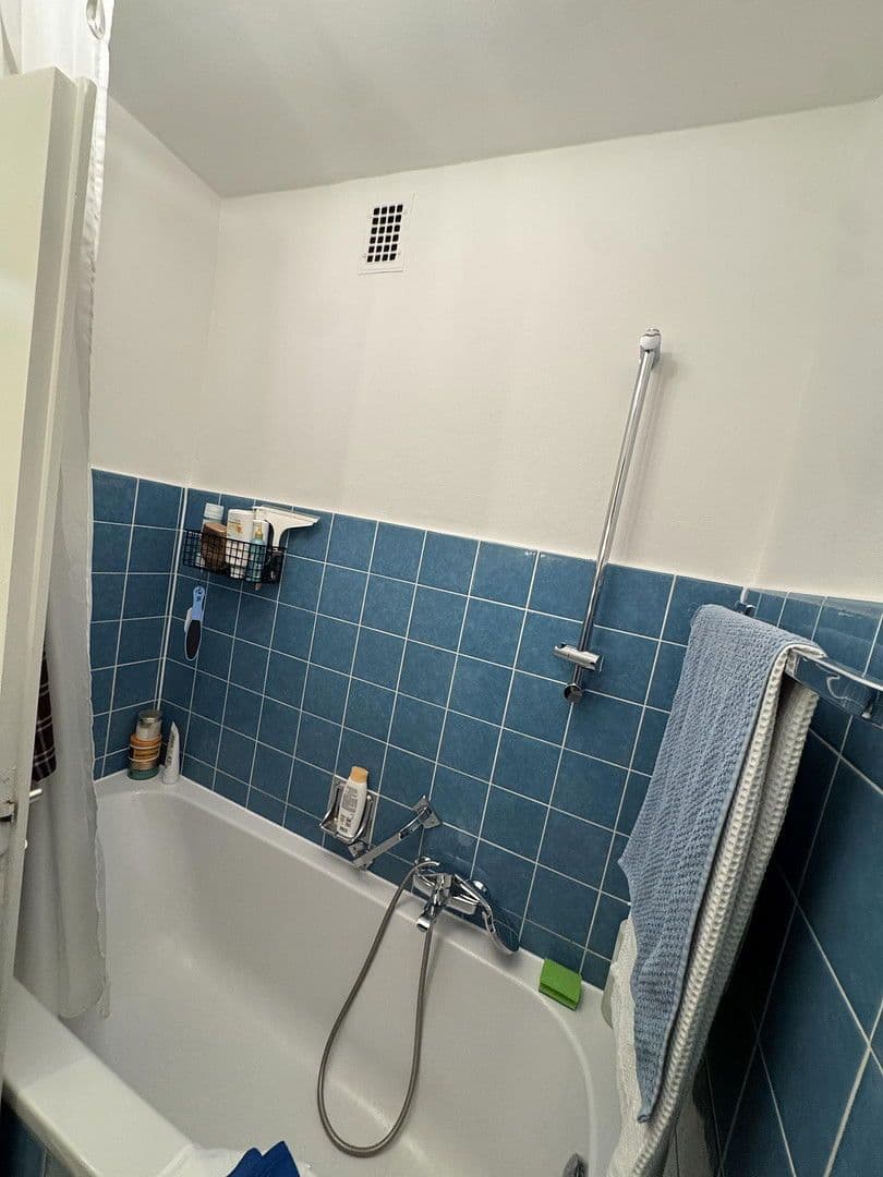 Prenájom bytu 2-izbový 60 m², Humboldstraße 27, Wiesbaden, Hesensko Prenájom bytu 2-izbový 60 m², Humboldstraße 27, Wiesbaden, Hesensko