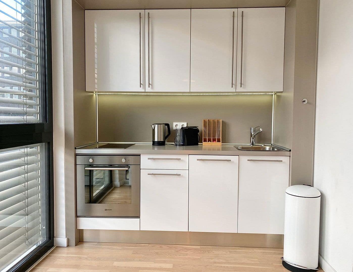 Prenájom bytu 2-izbový 63 m², Vogelweidestr. 5, München, Bavorsko Prenájom bytu 2-izbový 63 m², Vogelweidestr. 5, München, Bavorsko