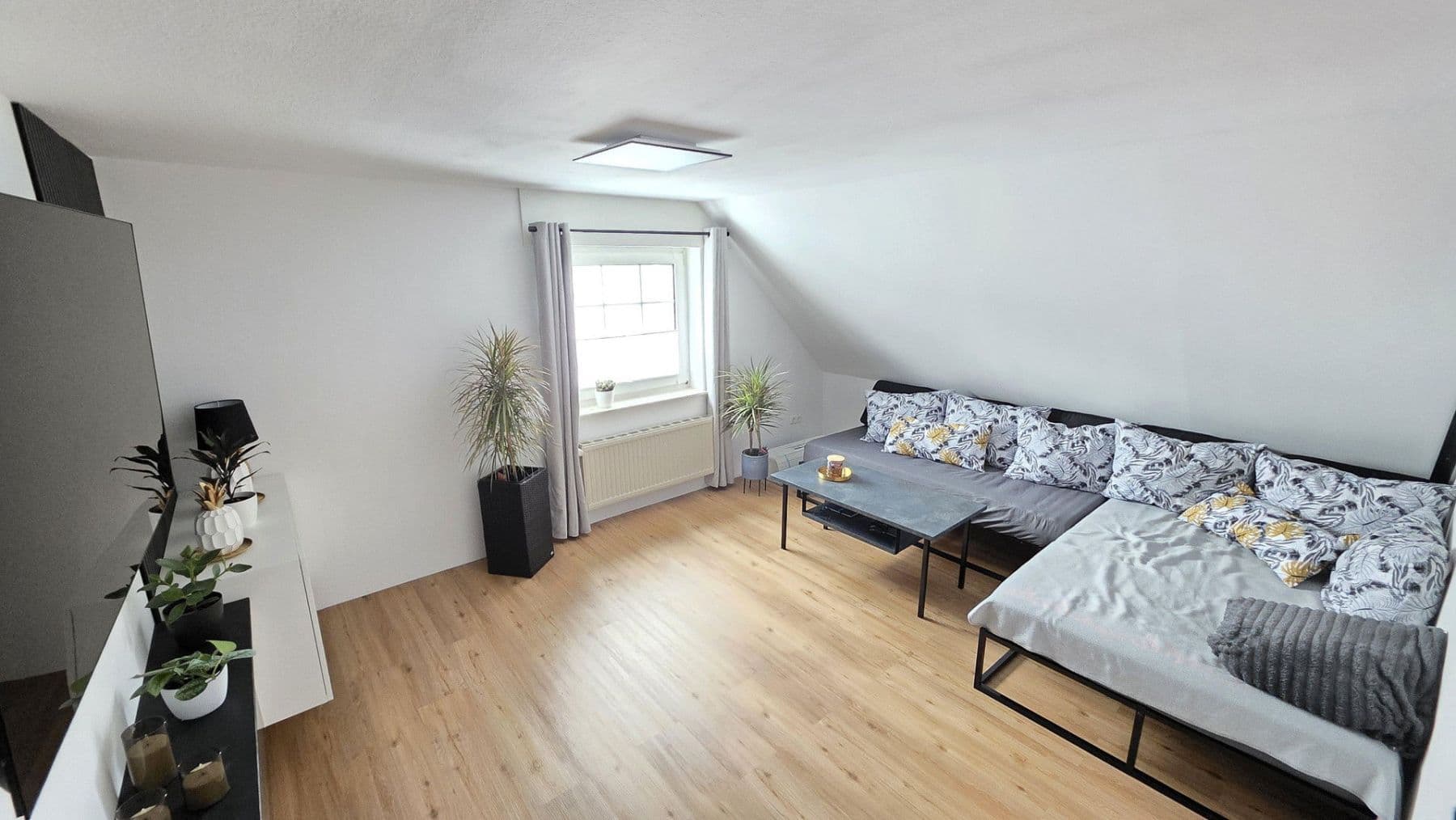 Predaj domu 174 m², pozemek 1.250 m², Achim, Dolné Sasko Predaj domu 174 m², pozemek 1.250 m², Achim, Dolné Sasko