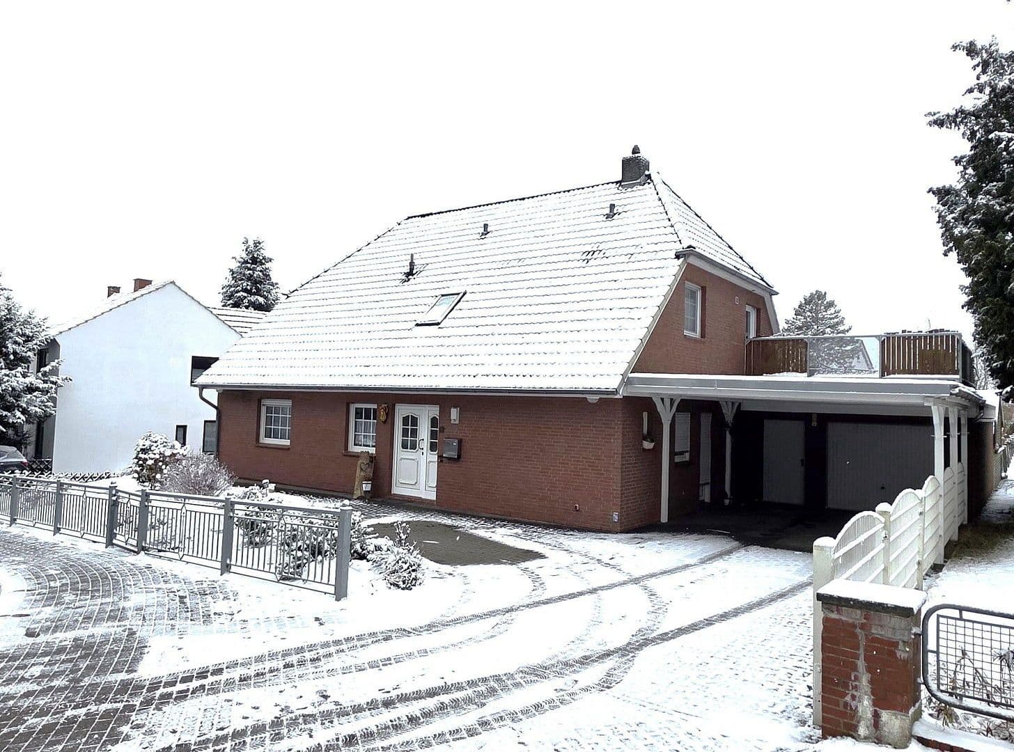 Predaj domu 174 m², pozemek 1.250 m², Achim, Dolné Sasko Predaj domu 174 m², pozemek 1.250 m², Achim, Dolné Sasko