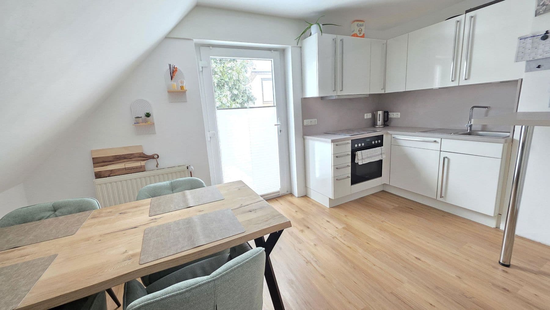 Predaj domu 174 m², pozemek 1.250 m², Achim, Dolné Sasko Predaj domu 174 m², pozemek 1.250 m², Achim, Dolné Sasko