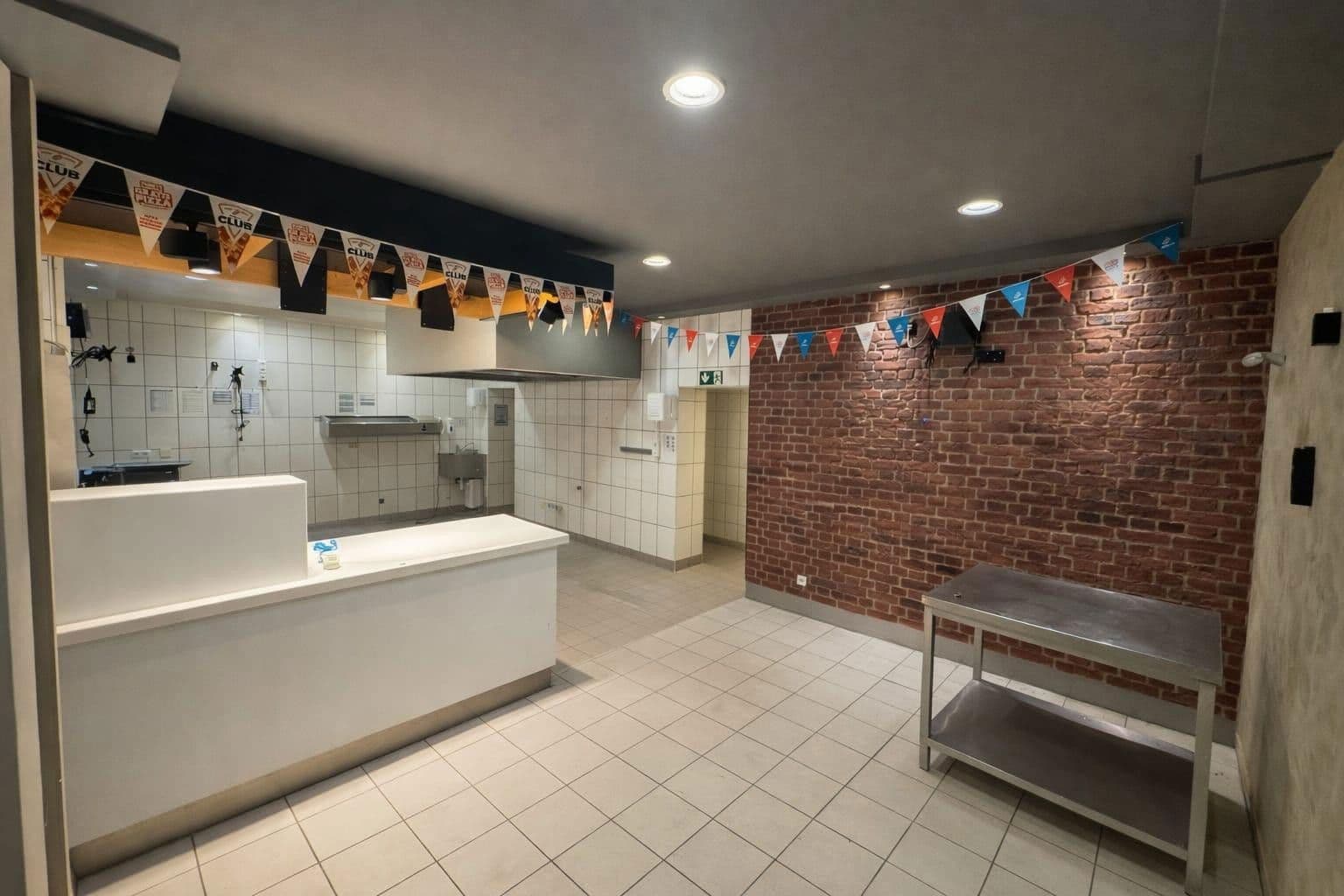 Prenájom nebytového priestoru 103 m², Uellendahler Straße 332, Wuppertal, Severné Porýnie - Westfálsko Prenájom nebytového priestoru 103 m², Uellendahler Straße 332, Wuppertal, Severné Porýnie - Westfálsko