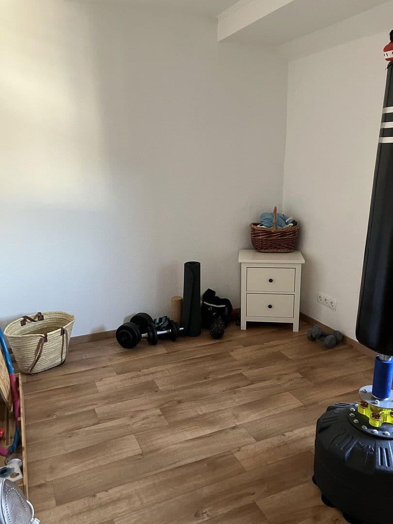 Prenájom bytu 4-izbový 65 m², Suebenstr. 19, Dortmund, Severné Porýnie - Westfálsko Prenájom bytu 4-izbový 65 m², Suebenstr. 19, Dortmund, Severné Porýnie - Westfálsko