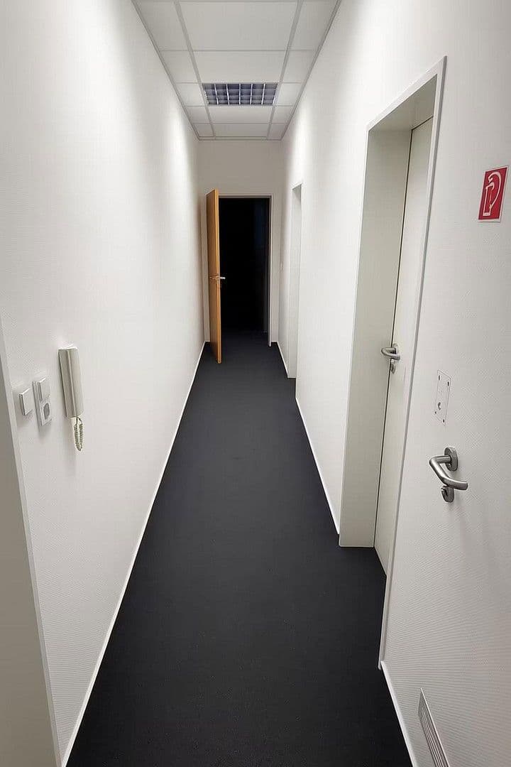 Prenájom kancelárie 236 m², Bremer Str. 12, Oldenburg, Dolné Sasko Prenájom kancelárie 236 m², Bremer Str. 12, Oldenburg, Dolné Sasko