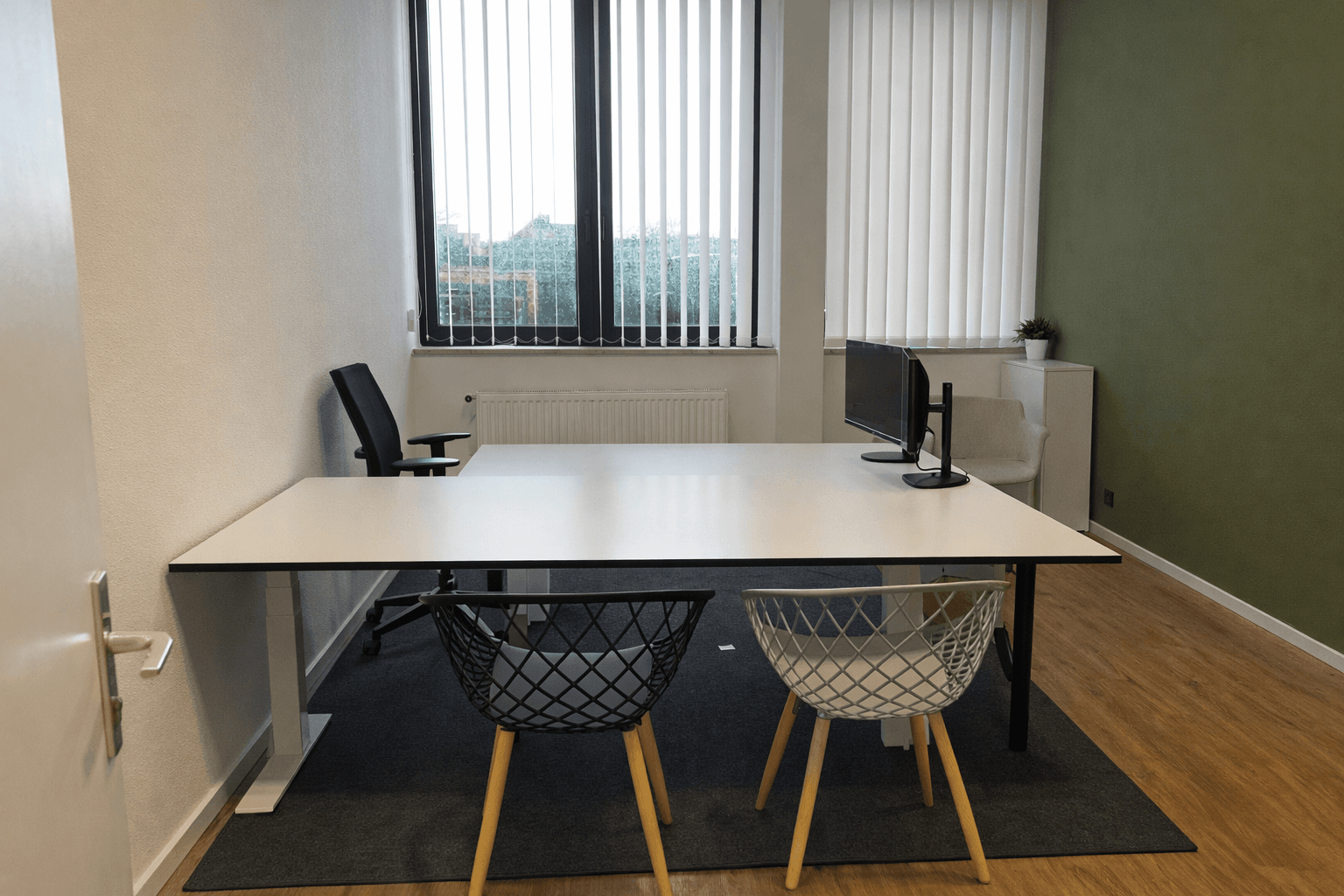 Prenájom nebytového priestoru 7.000 m², Sonnefeld, Bavorsko Prenájom nebytového priestoru 7.000 m², Sonnefeld, Bavorsko