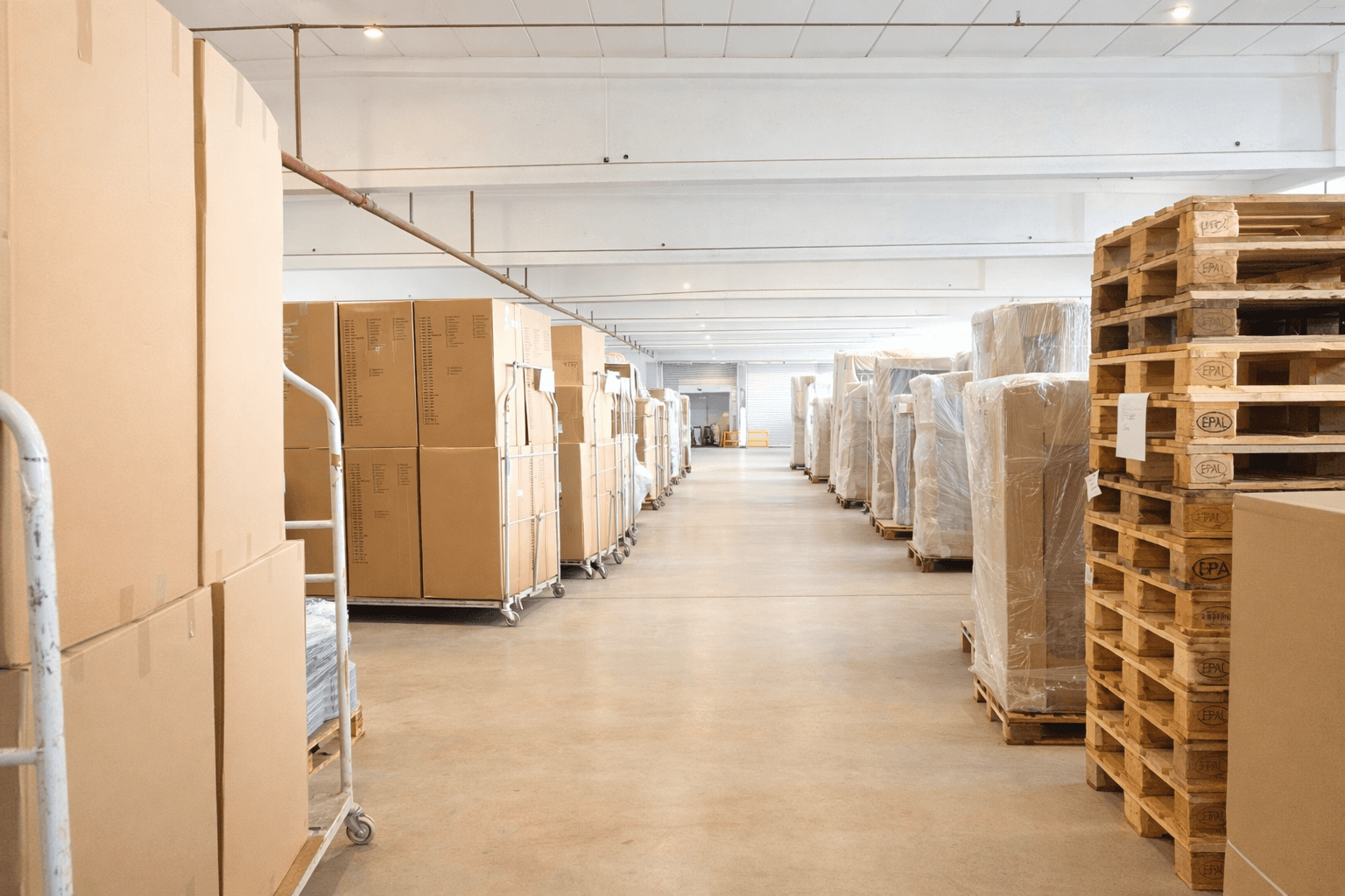 Prenájom nebytového priestoru 7.000 m², Sonnefeld, Bavorsko Prenájom nebytového priestoru 7.000 m², Sonnefeld, Bavorsko