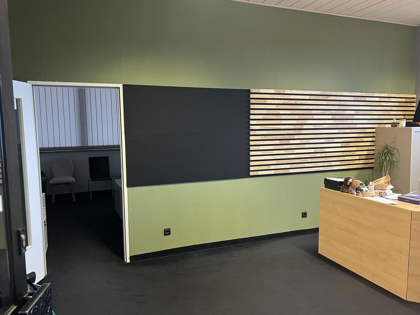 Prenájom nebytového priestoru 7.000 m², Sonnefeld, Bavorsko Prenájom nebytového priestoru 7.000 m², Sonnefeld, Bavorsko