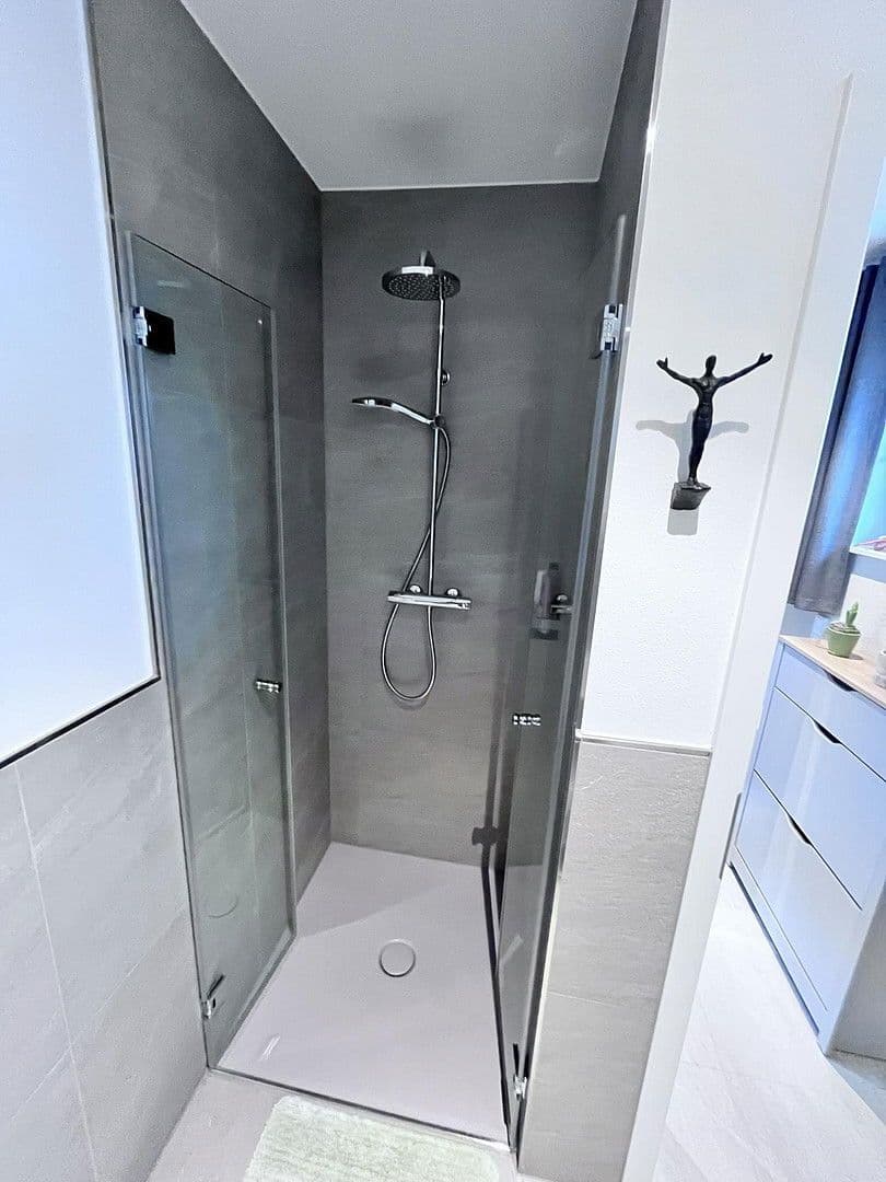 Prenájom domu 128 m², pozemek 295 m², Detmold, Severné Porýnie - Westfálsko Prenájom domu 128 m², pozemek 295 m², Detmold, Severné Porýnie - Westfálsko