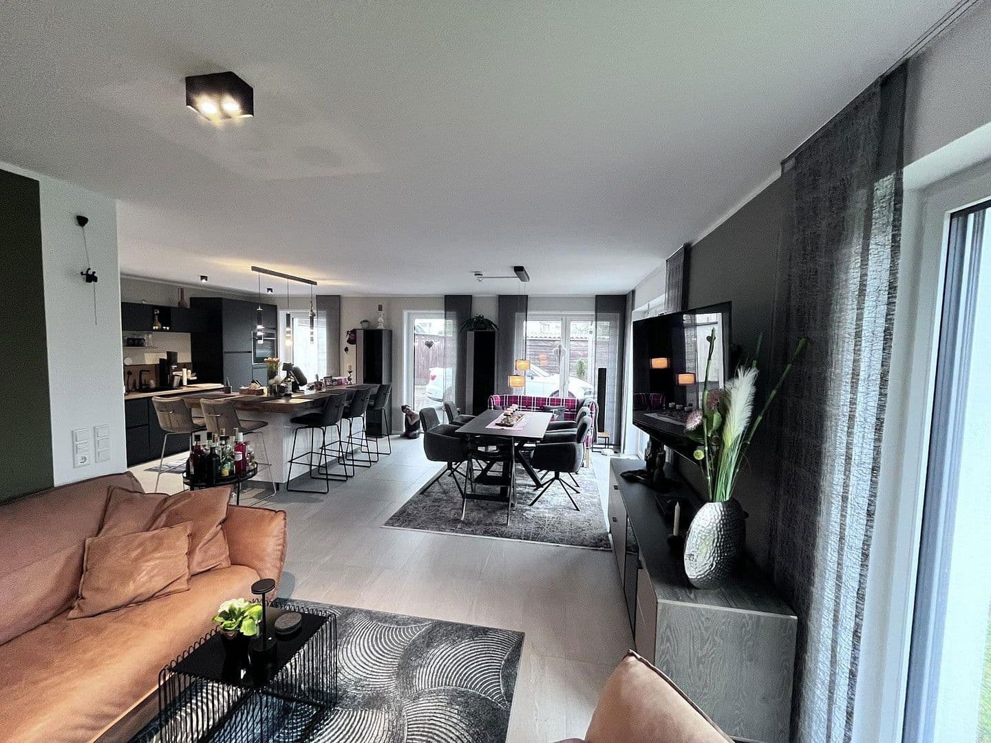 Prenájom domu 128 m², pozemek 295 m², Detmold, Severné Porýnie - Westfálsko Prenájom domu 128 m², pozemek 295 m², Detmold, Severné Porýnie - Westfálsko