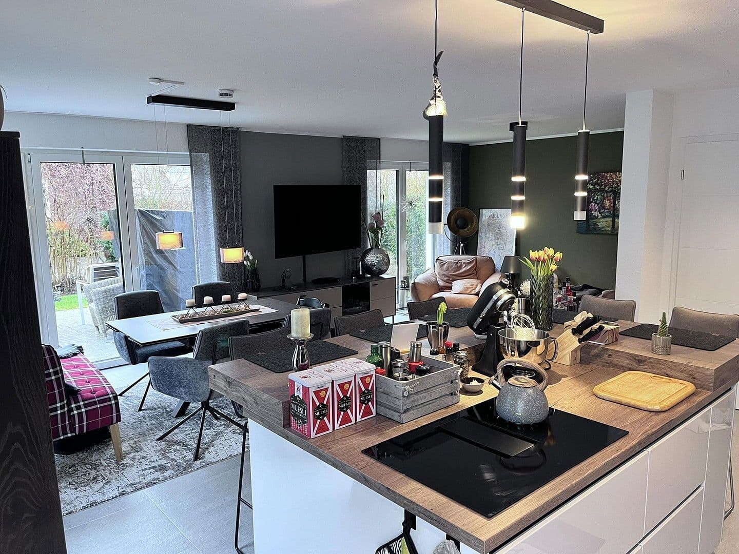 Prenájom domu 128 m², pozemek 295 m², Detmold, Severné Porýnie - Westfálsko Prenájom domu 128 m², pozemek 295 m², Detmold, Severné Porýnie - Westfálsko