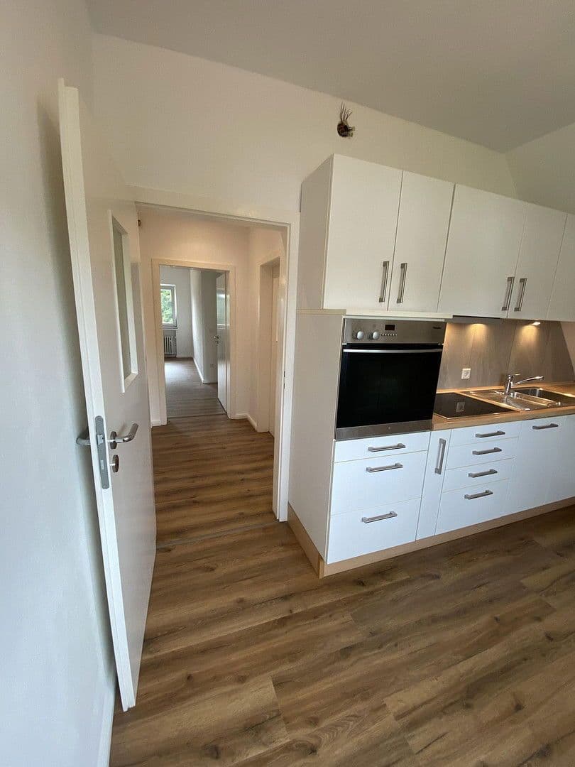 Prenájom bytu 3-izbový 50 m², Friedrich Schultz Straße 62, Bielefeld, Severné Porýnie - Westfálsko Prenájom bytu 3-izbový 50 m², Friedrich Schultz Straße 62, Bielefeld, Severné Porýnie - Westfálsko