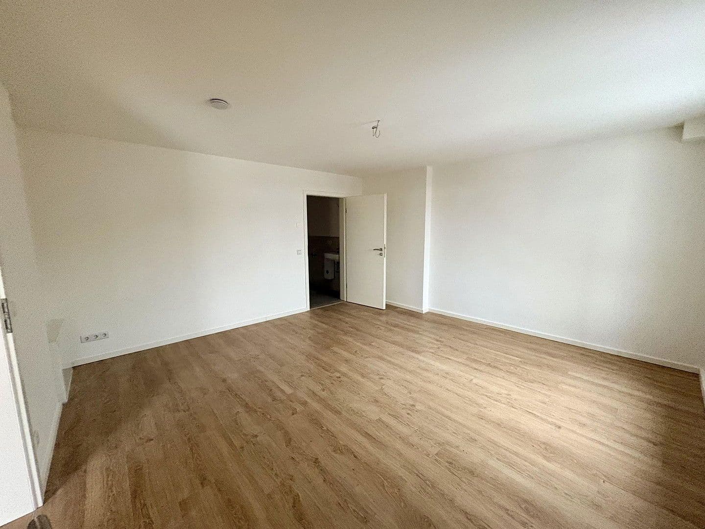 Prenájom bytu 1-izbový 44 m², Karl-Marx-Straße 16, Grünheide (Mark), Brandenbursko Prenájom bytu 1-izbový 44 m², Karl-Marx-Straße 16, Grünheide (Mark), Brandenbursko