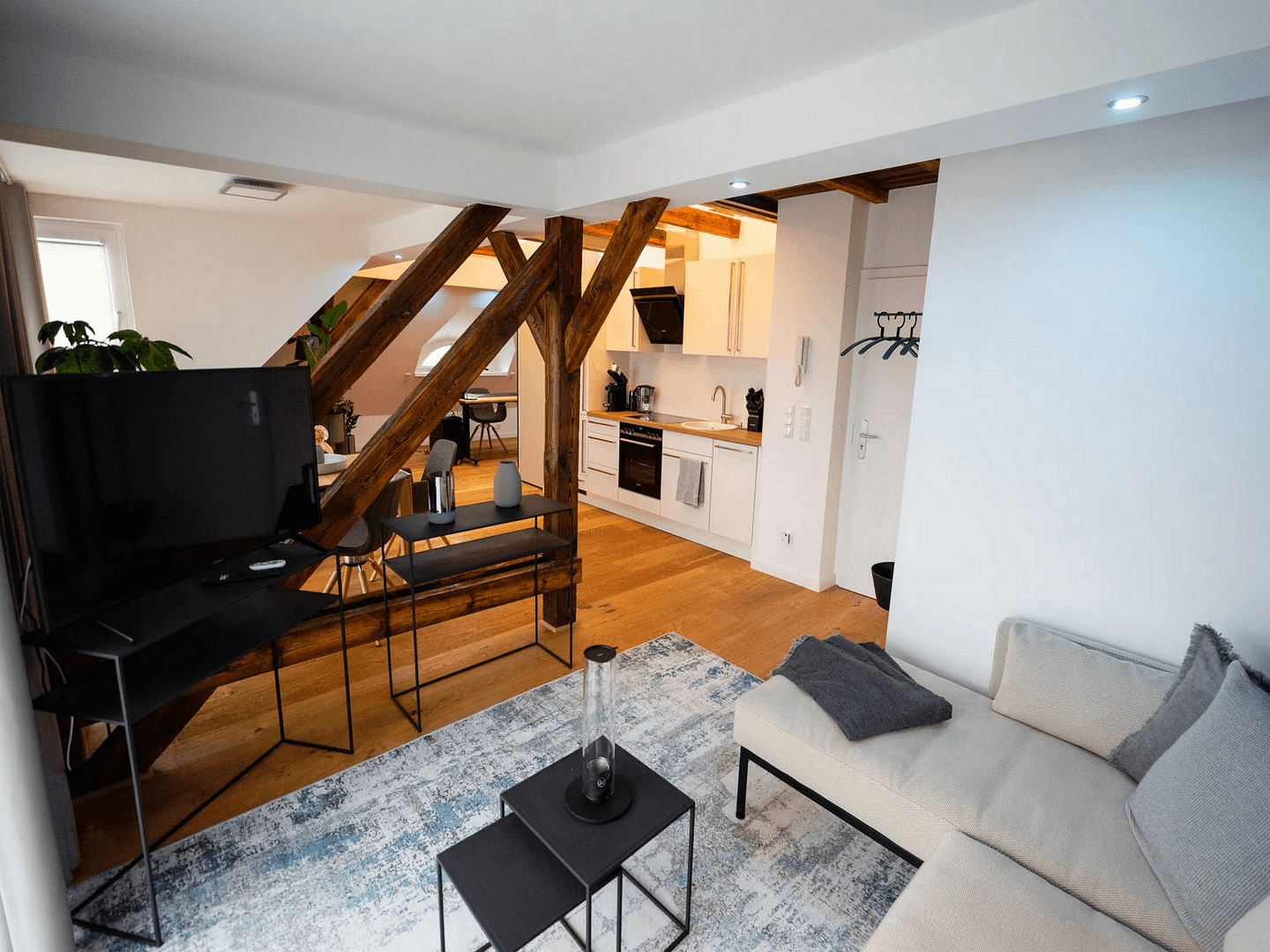 Prenájom bytu 2-izbový 55 m², Potsdam, Brandenbursko Prenájom bytu 2-izbový 55 m², Potsdam, Brandenbursko