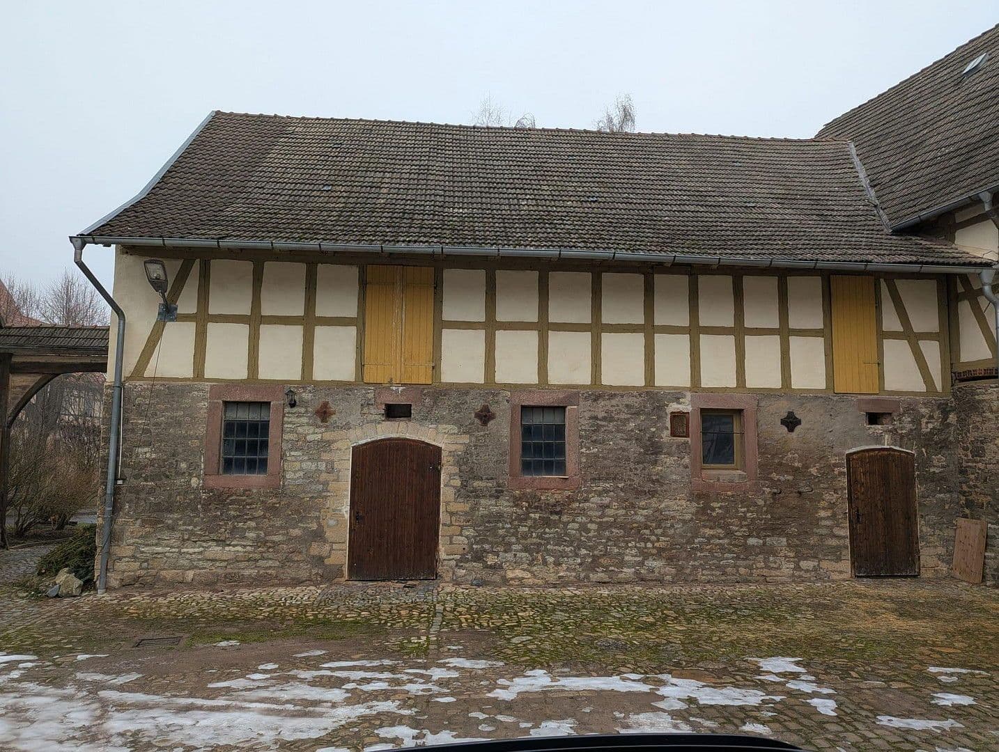 Predaj domu 350 m², pozemek 10.300 m², Lindenplatz 5, Sondershausen, Durínsko Predaj domu 350 m², pozemek 10.300 m², Lindenplatz 5, Sondershausen, Durínsko