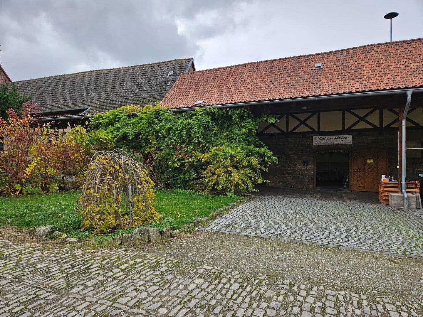 Predaj domu 350 m², pozemek 10.300 m², Lindenplatz 5, Sondershausen, Durínsko Predaj domu 350 m², pozemek 10.300 m², Lindenplatz 5, Sondershausen, Durínsko